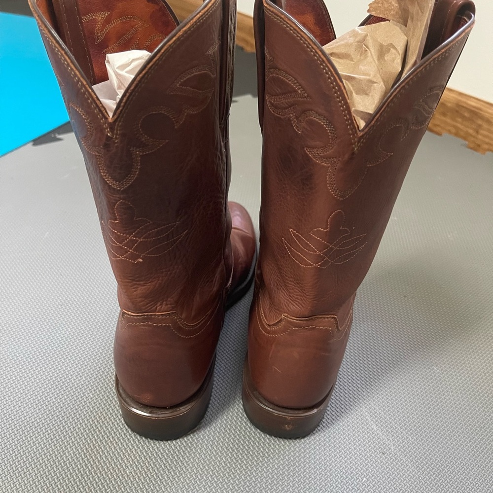 Lucchese Roper Round Toe Boots - Picture 7 of 16